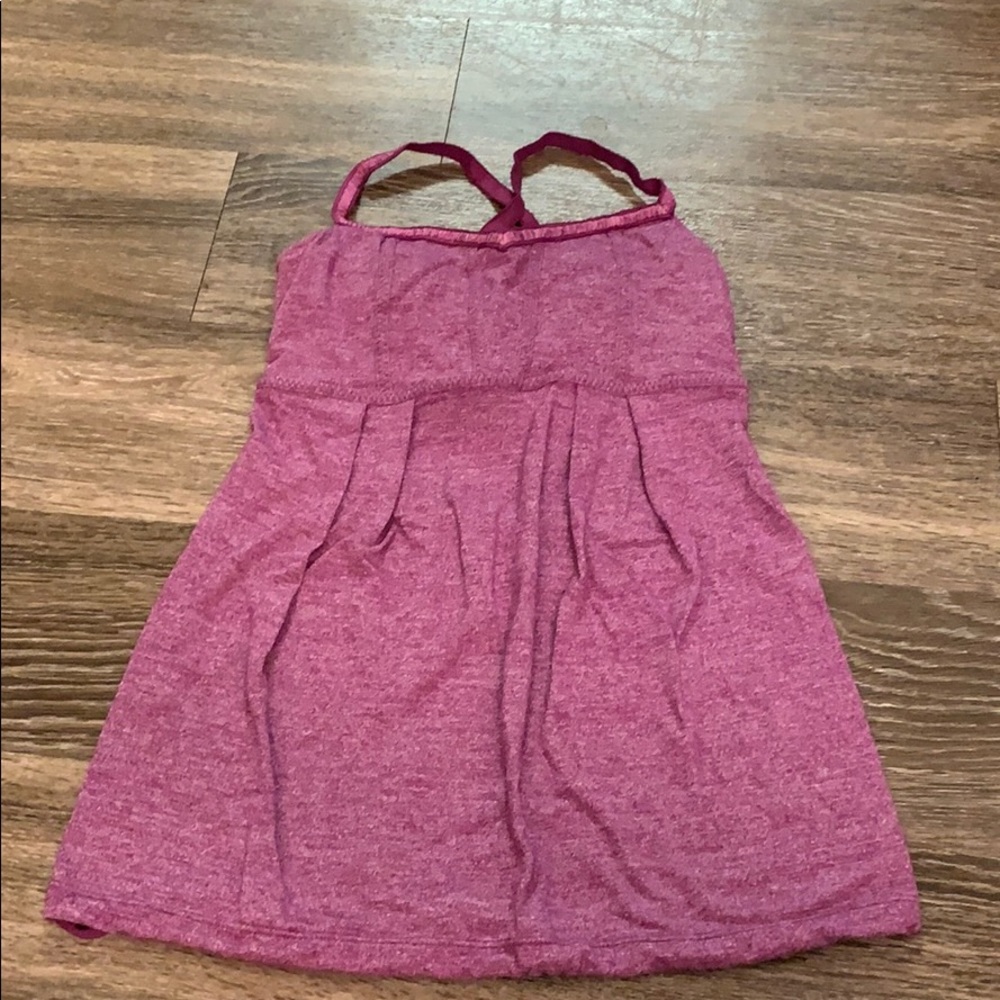 Lululemon exercise top